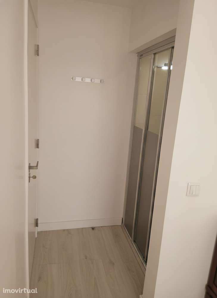 T4 para família ou relocação | Metro 2 min + Centro Lisboa a 15 min - Grande imagem: 5/12