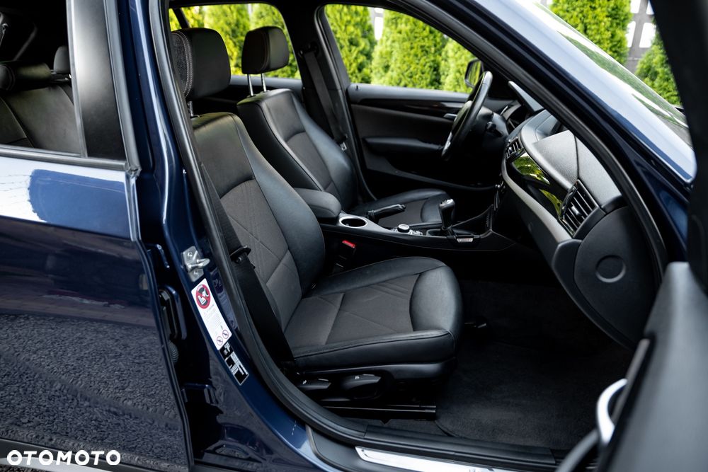 BMW X1 xDrive20d xLine - 25
