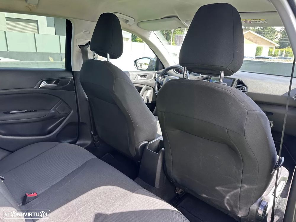 Peugeot 308 - 52