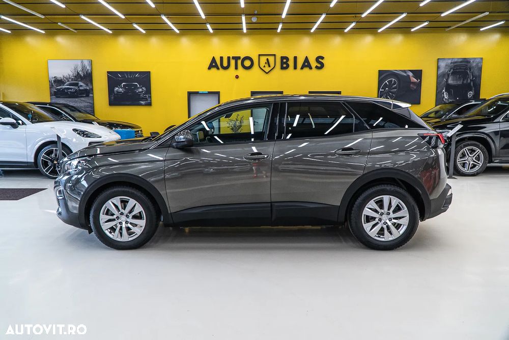 Peugeot 3008 1.2 PureTech Turbo S&S Allure - 17