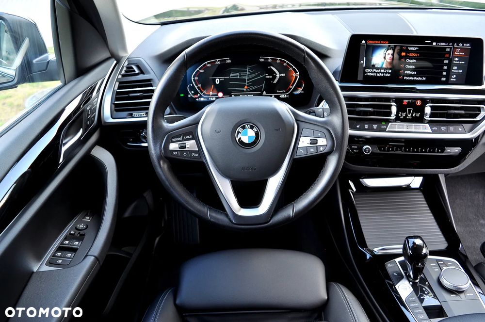 BMW X3 xDrive20i Luxury Line sport - 29