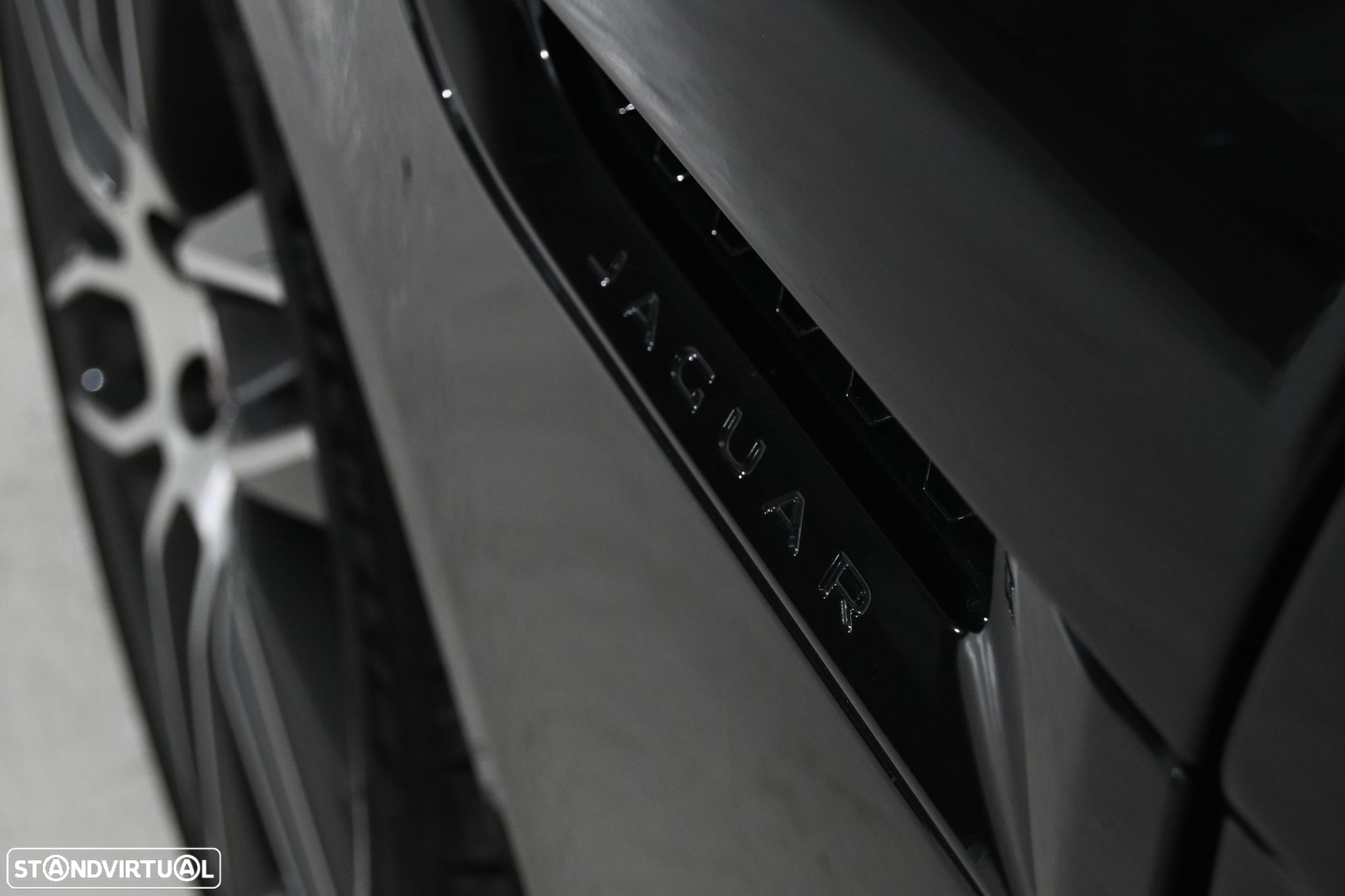 Jaguar F-Type 5.0 V8 S/C R - 19