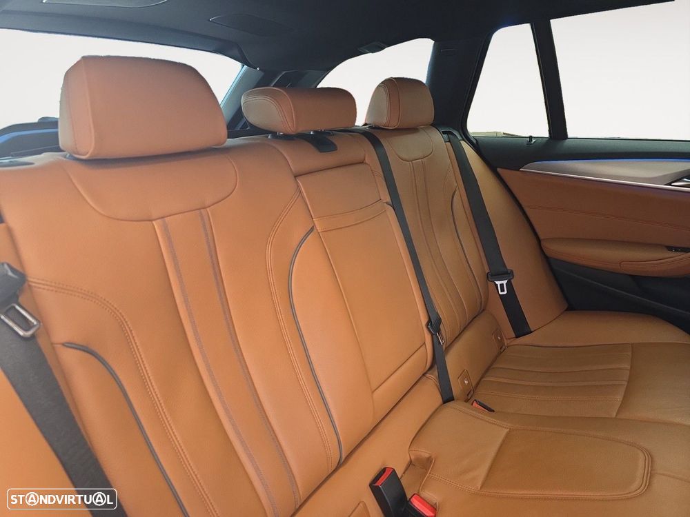 BMW 530 e - 9