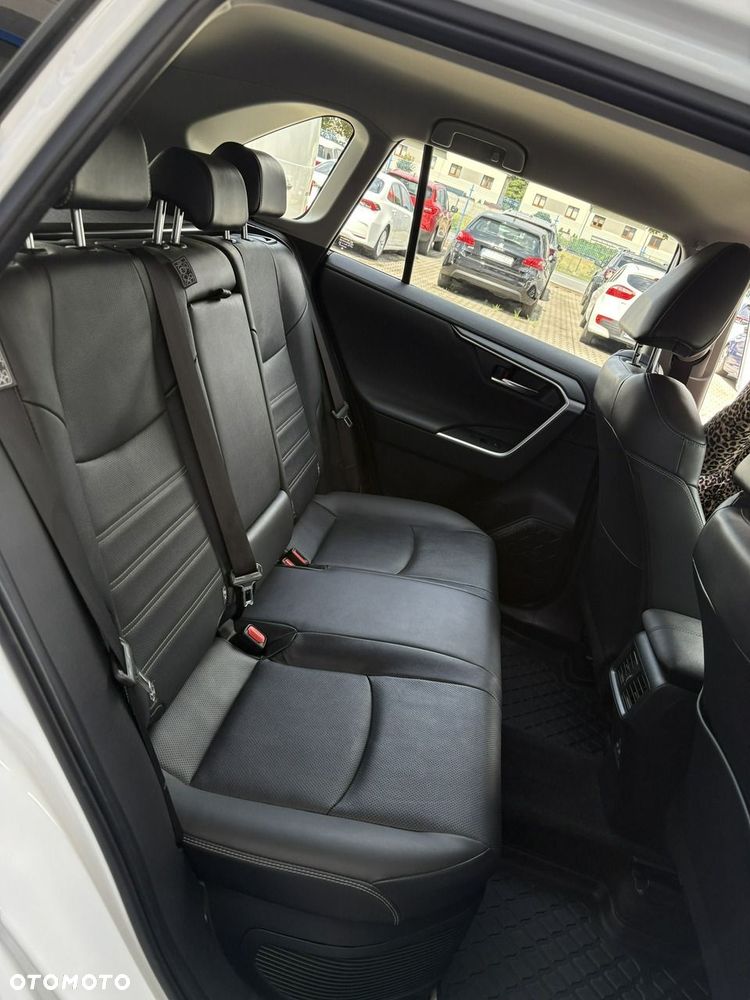 Toyota RAV4 - 18