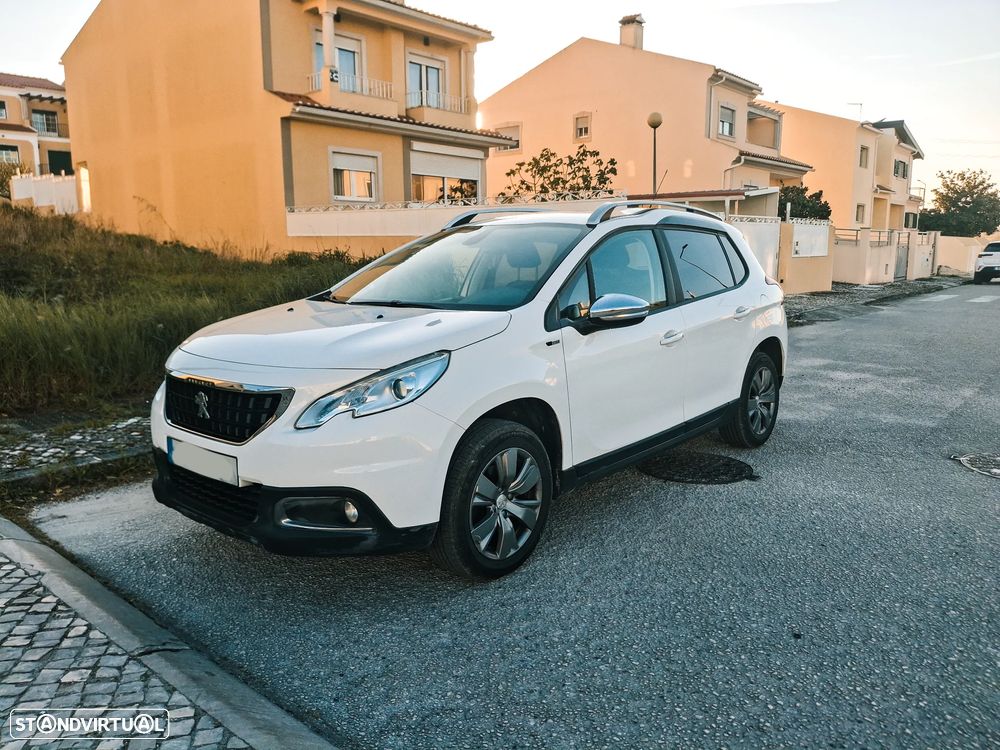 Peugeot 2008 1.2 PureTech Style - 1