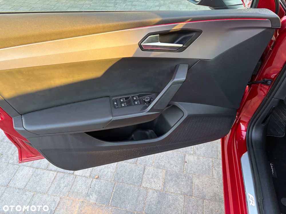 Seat Leon 1.5 eTSI FR DSG - 22