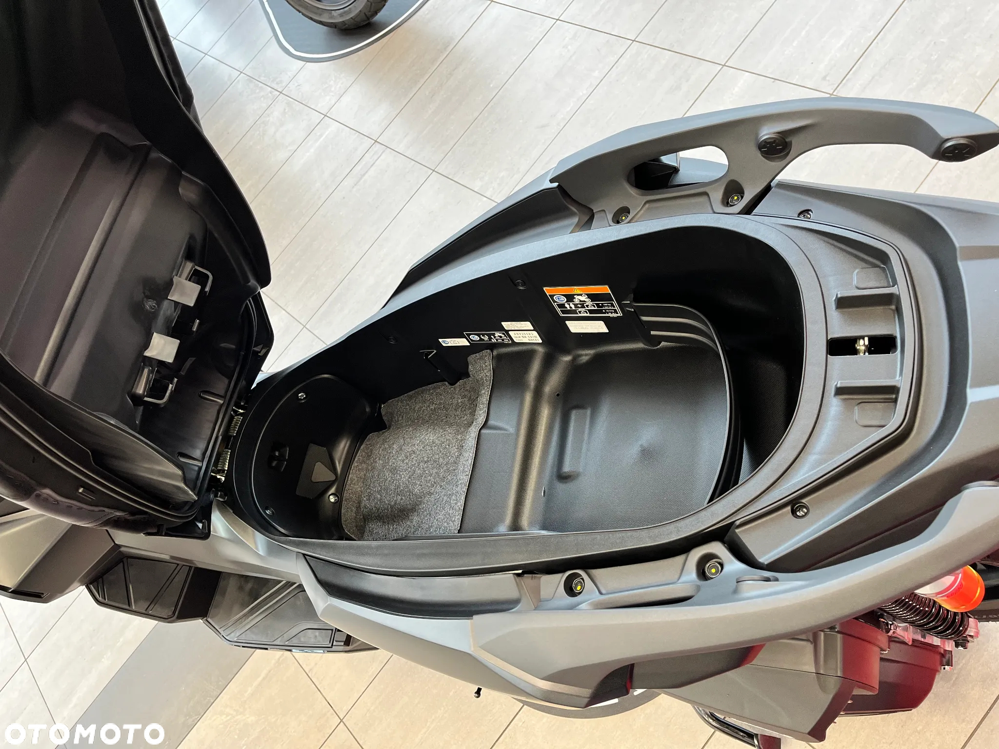 Honda ADV350 - 14