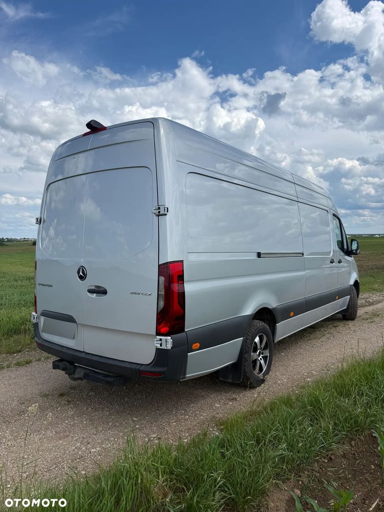 Mercedes-Benz Sprinter - 8