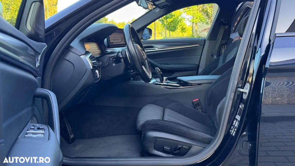BMW Seria 5 520d xDrive Touring Aut. M Sport Edition - 19