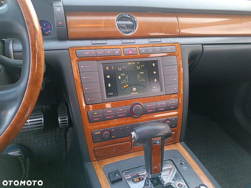 Volkswagen Phaeton 3.2 V6 Tiptr (5 os.) - 7