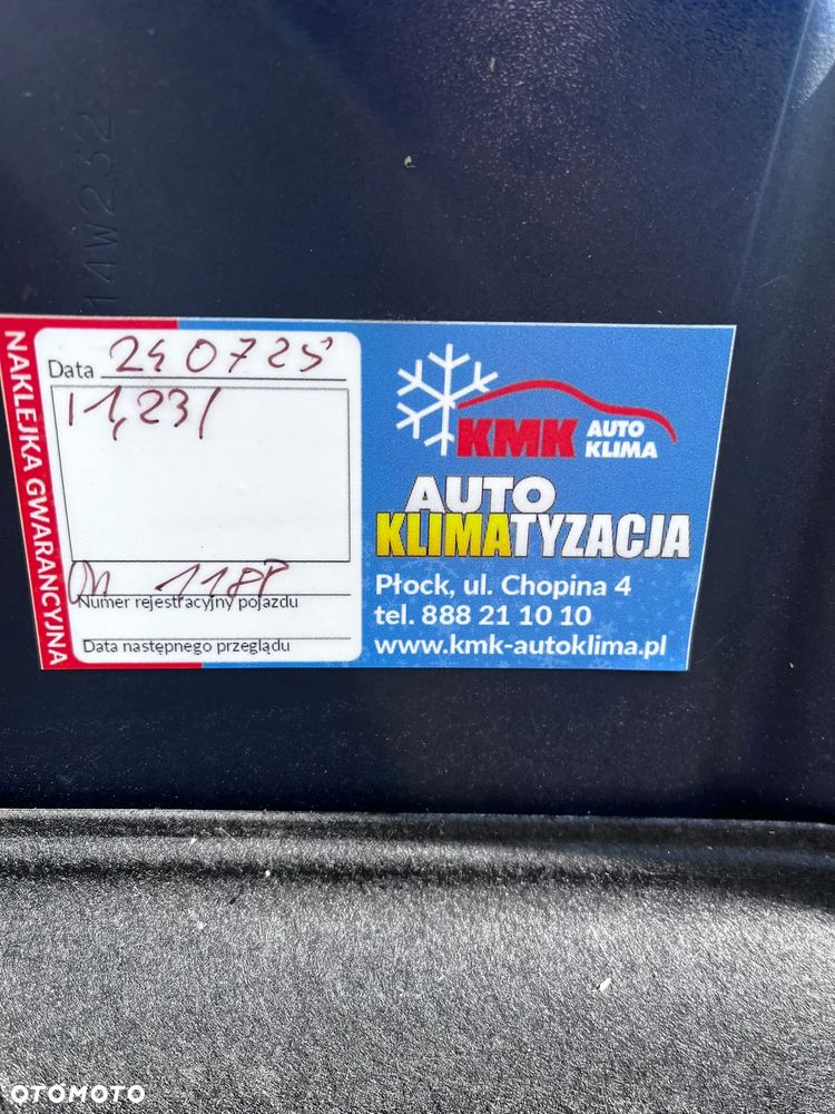 Volvo V40 T5 Drive-E Ocean Race - 10