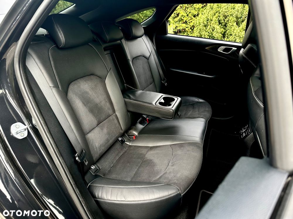 Kia ProCeed 1.4 T-GDI DCT7 OPF GT LINE - 32
