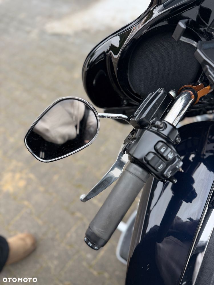 Harley-Davidson Touring Electra Glide - 23