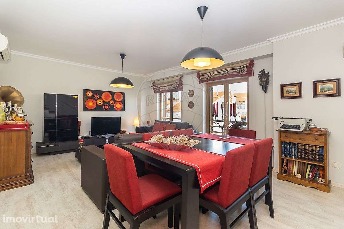 Moradia T1 para venda - Grande imagem: 2/50