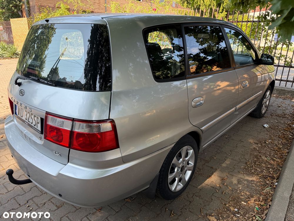 Kia Carens 1.6 / Tour - 14