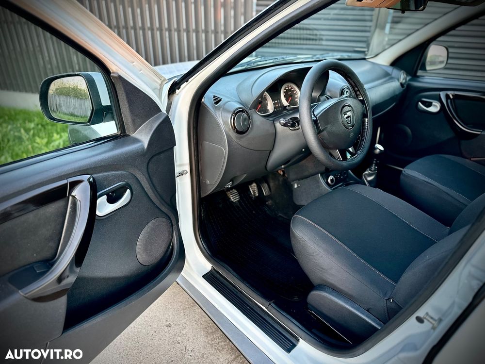 Dacia Duster 1.5 dCi 4x4 Prestige - 11