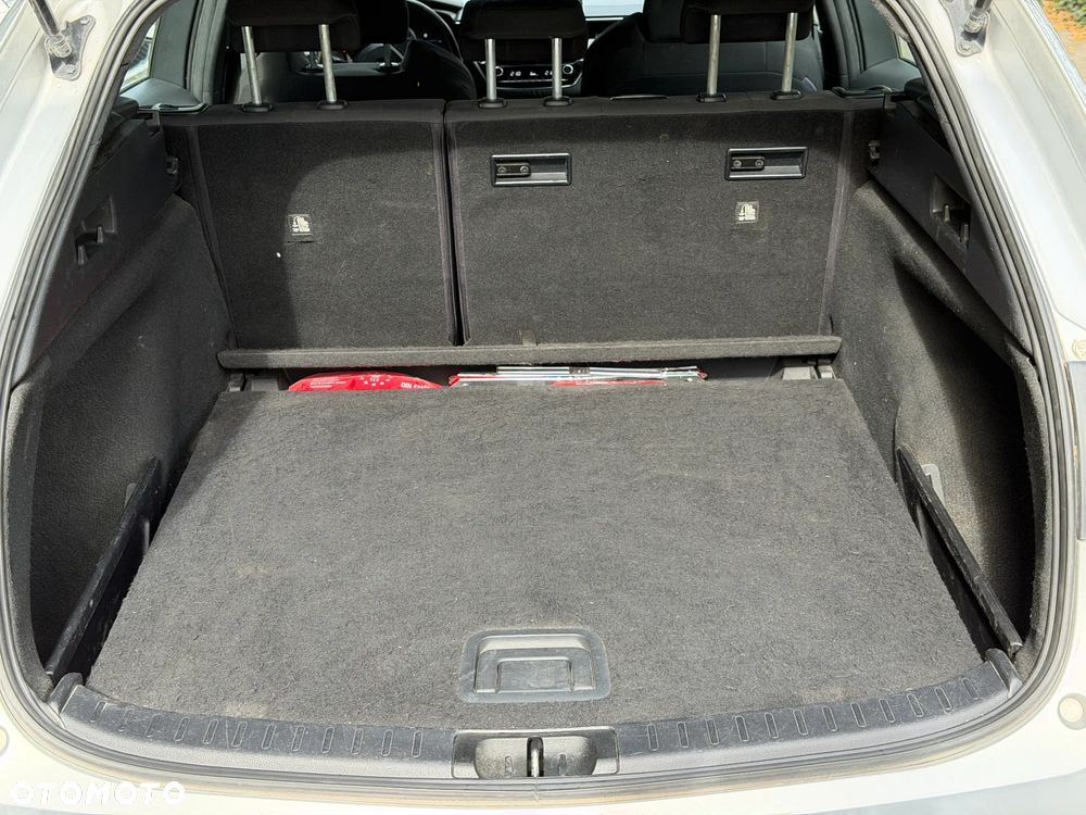 Toyota Corolla 1.8 Hybrid Active - 19