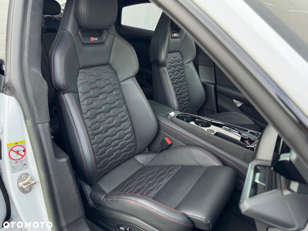 Audi RS e-tron GT 93kWh Quattro - 32