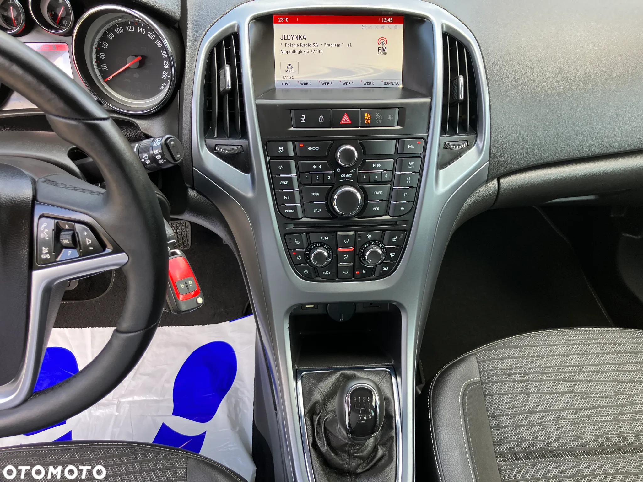 Opel Astra 1.4 Turbo Design Edition - 27