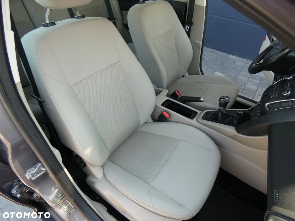 Ford Focus 1.6 Trend - 24