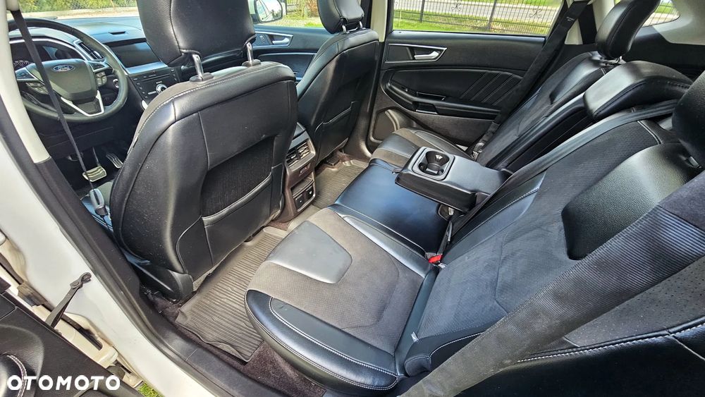 Ford Edge - 9