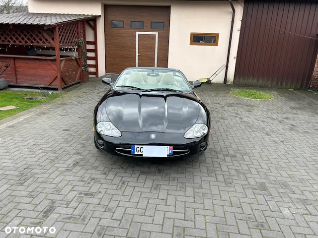 Jaguar XK8 4.0 - 16