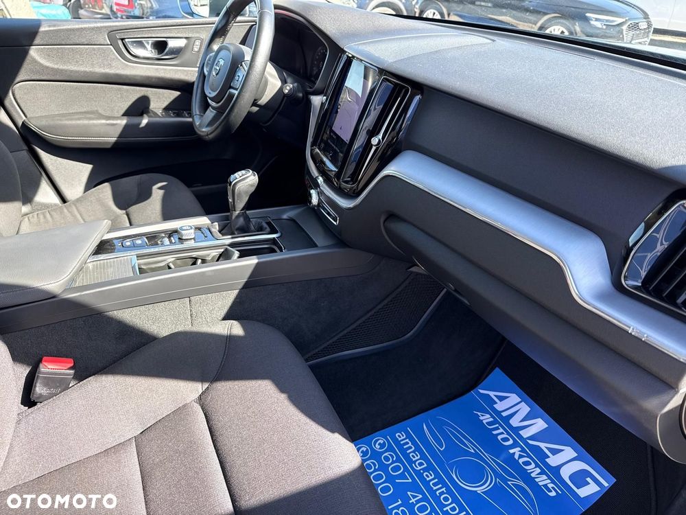 Volvo XC 60 D3 Momentum - 16