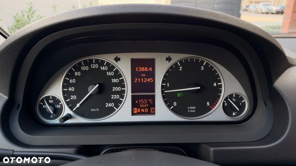 Mercedes-Benz Klasa B 180 CDI Autotronic Special Edition - 20