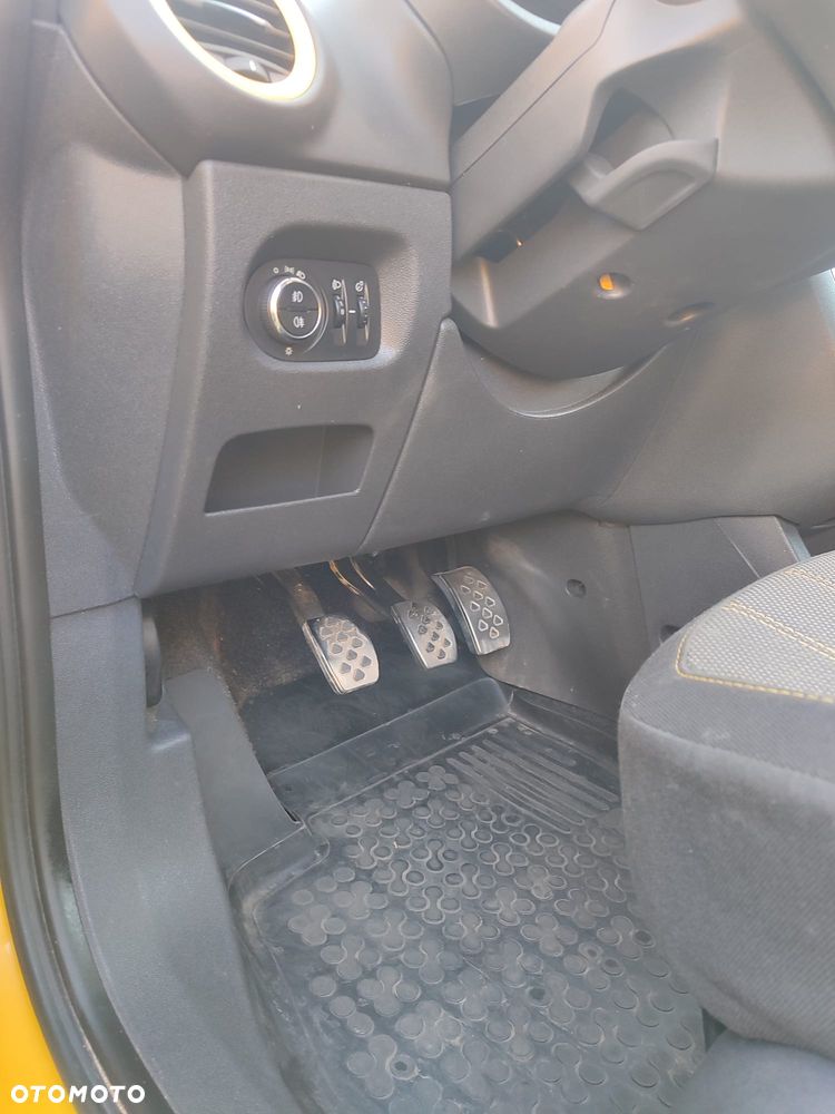 Opel Corsa - 15