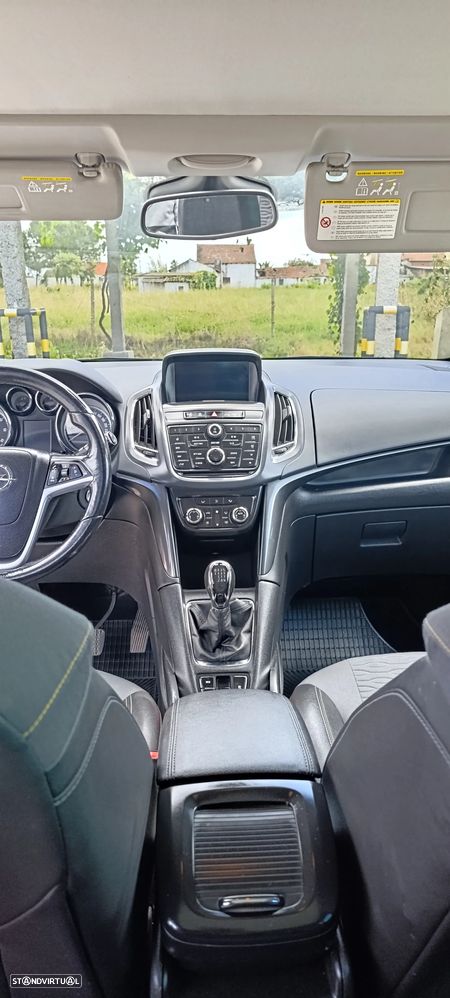 Opel Zafira 1.6 CDTi Cosmo - 24