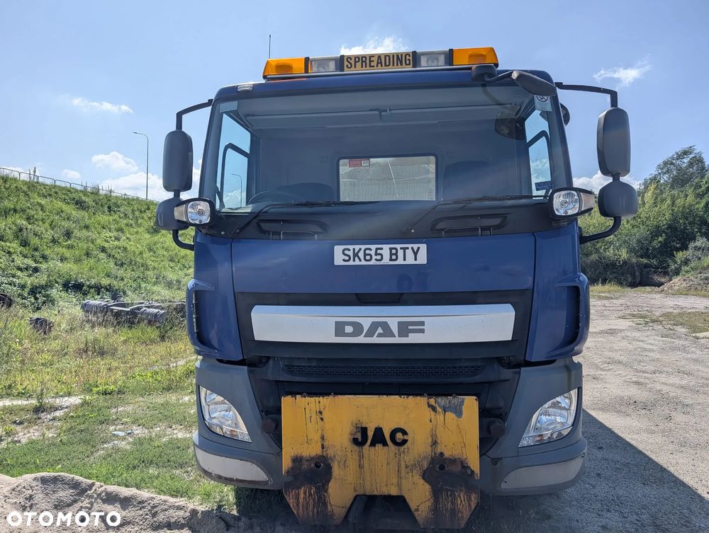DAF CF370 6x4 - 3