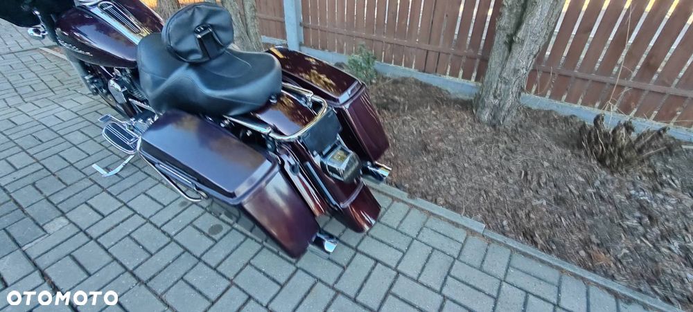 Harley-Davidson Touring Street Glide - 4