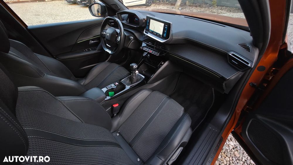 Peugeot 2008 PureTech 130 Stop&Start GT-Line Edition - 23