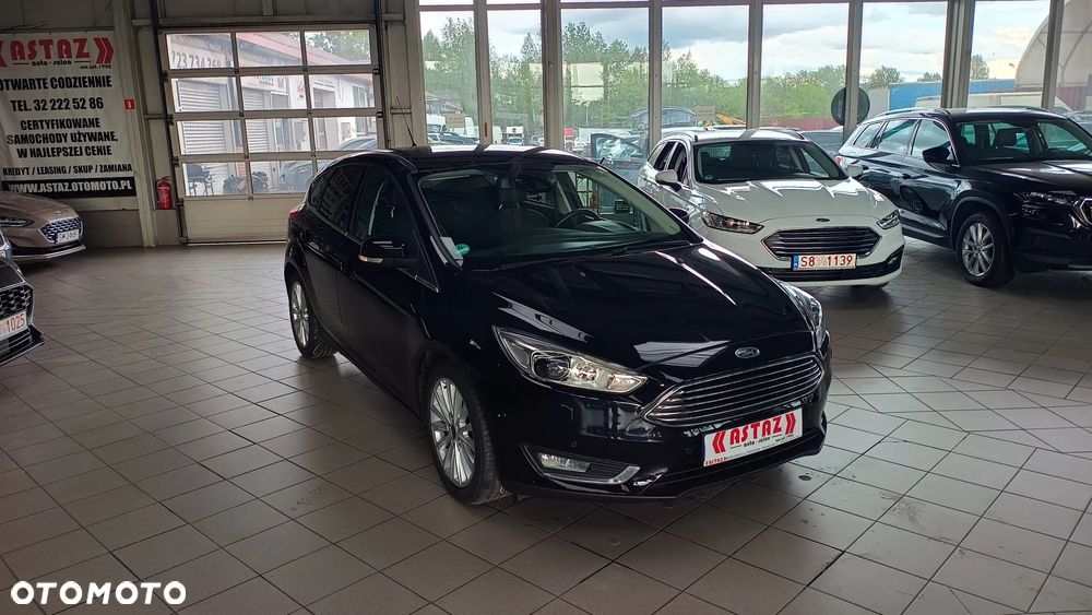 Ford Focus 1.5 EcoBoost Titanium ASS - 11