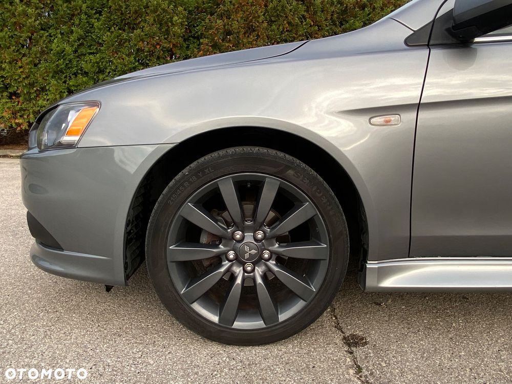 Mitsubishi Lancer - 3