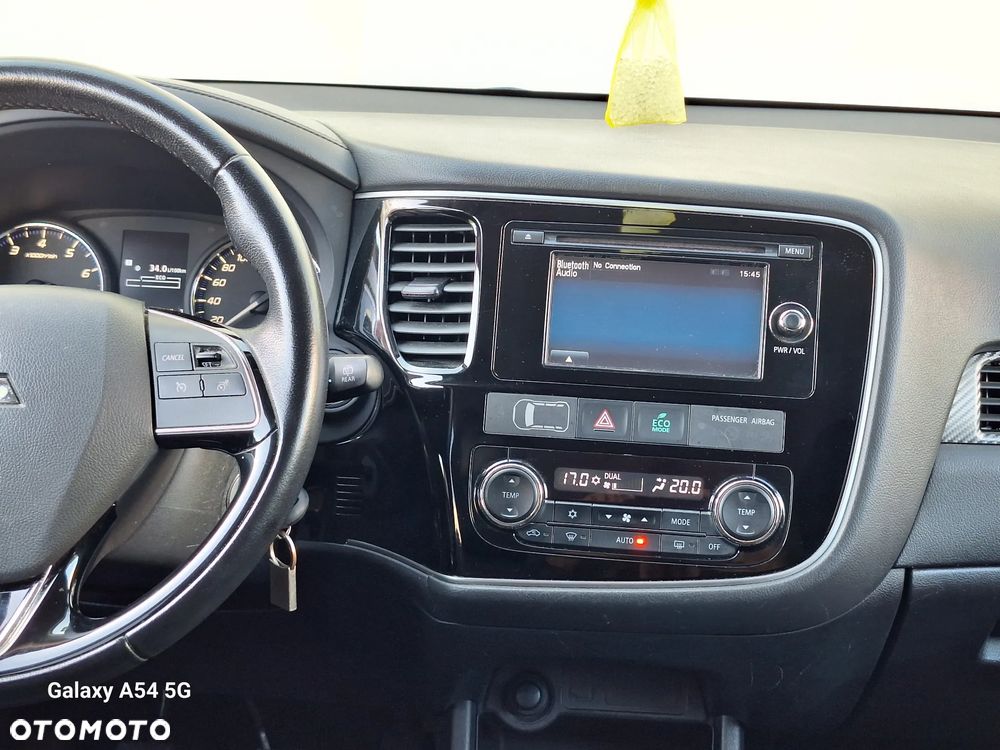 Mitsubishi Outlander 2.0 2WD SUV-Star - 26