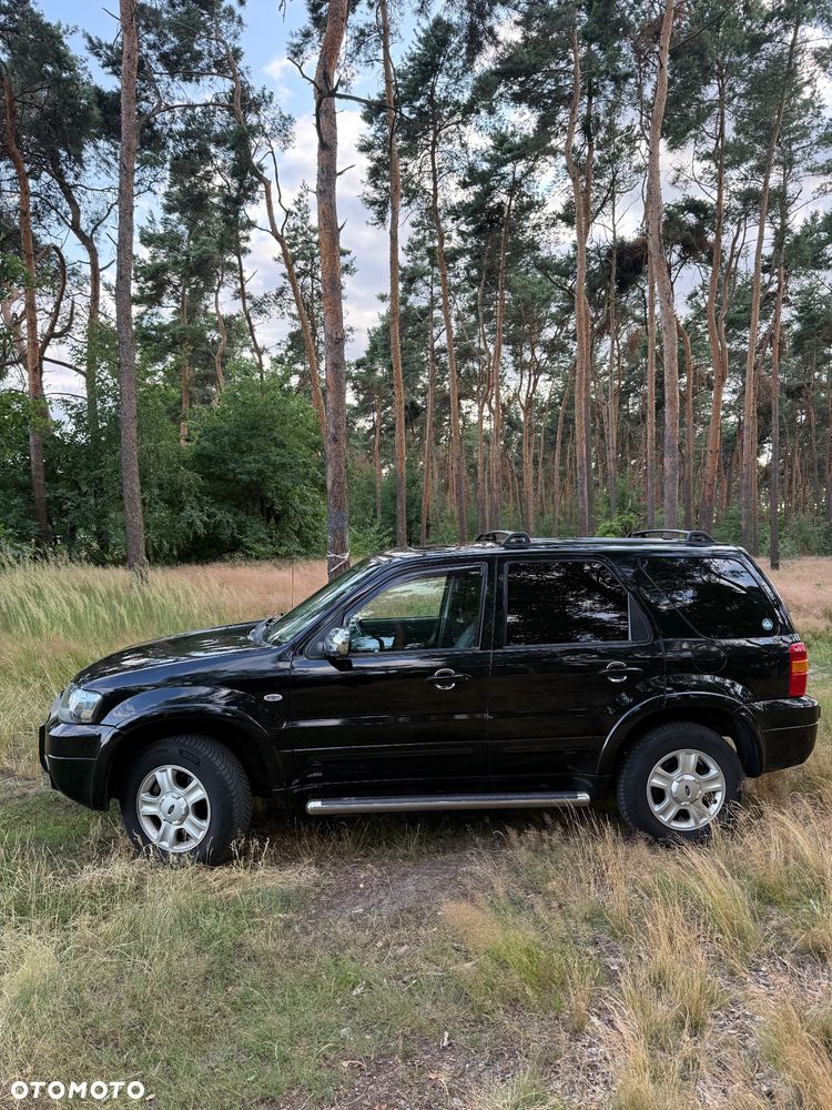 Ford Maverick 3.0 V6 Limited - 2