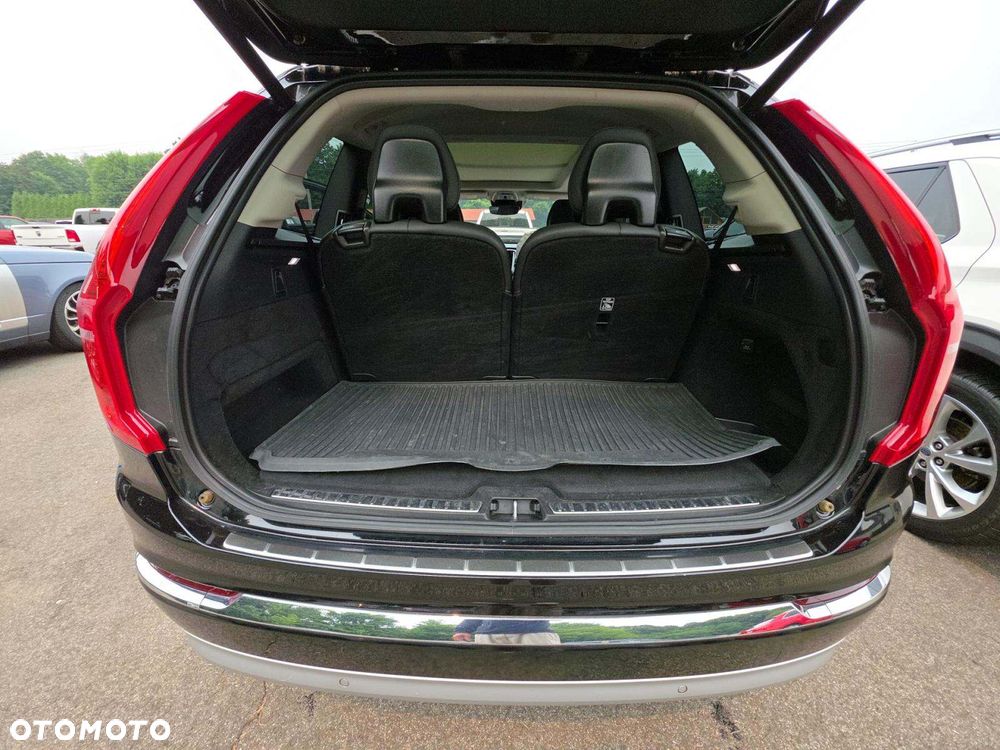 Volvo XC 90 - 16