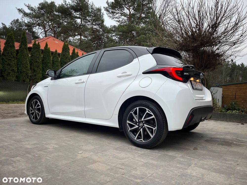Toyota Yaris Hybrid 1.5 Executive - 5