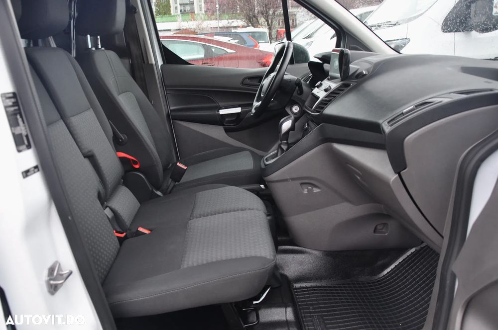 Ford Transit Connect - 12