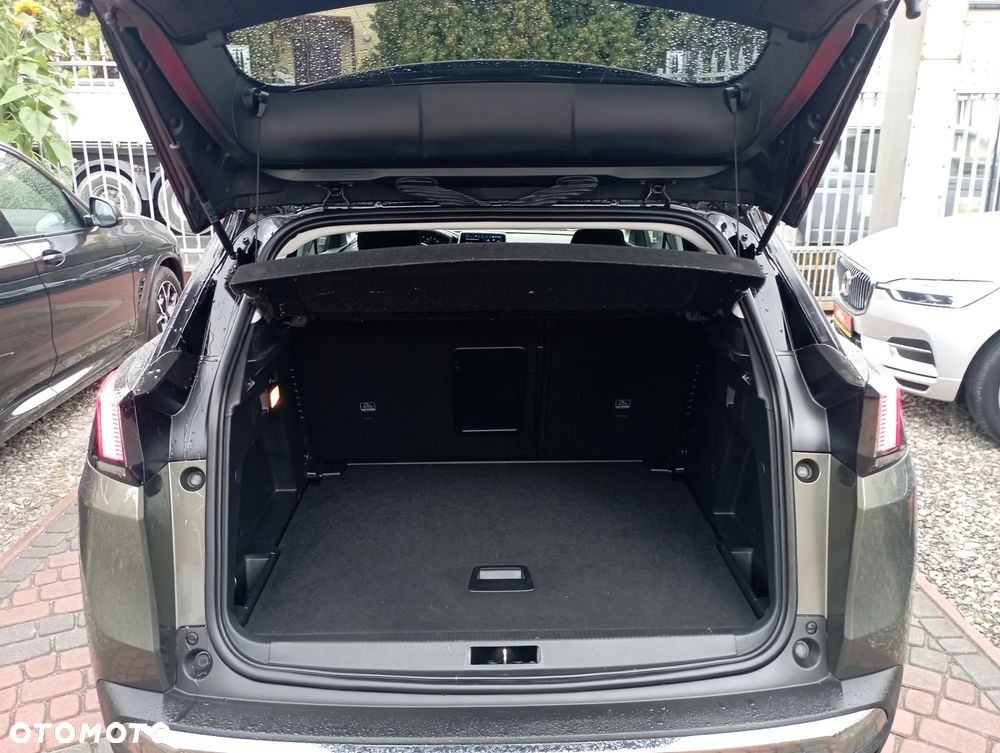 Peugeot 3008 1.2 PureTech Active S&S EAT6 - 29