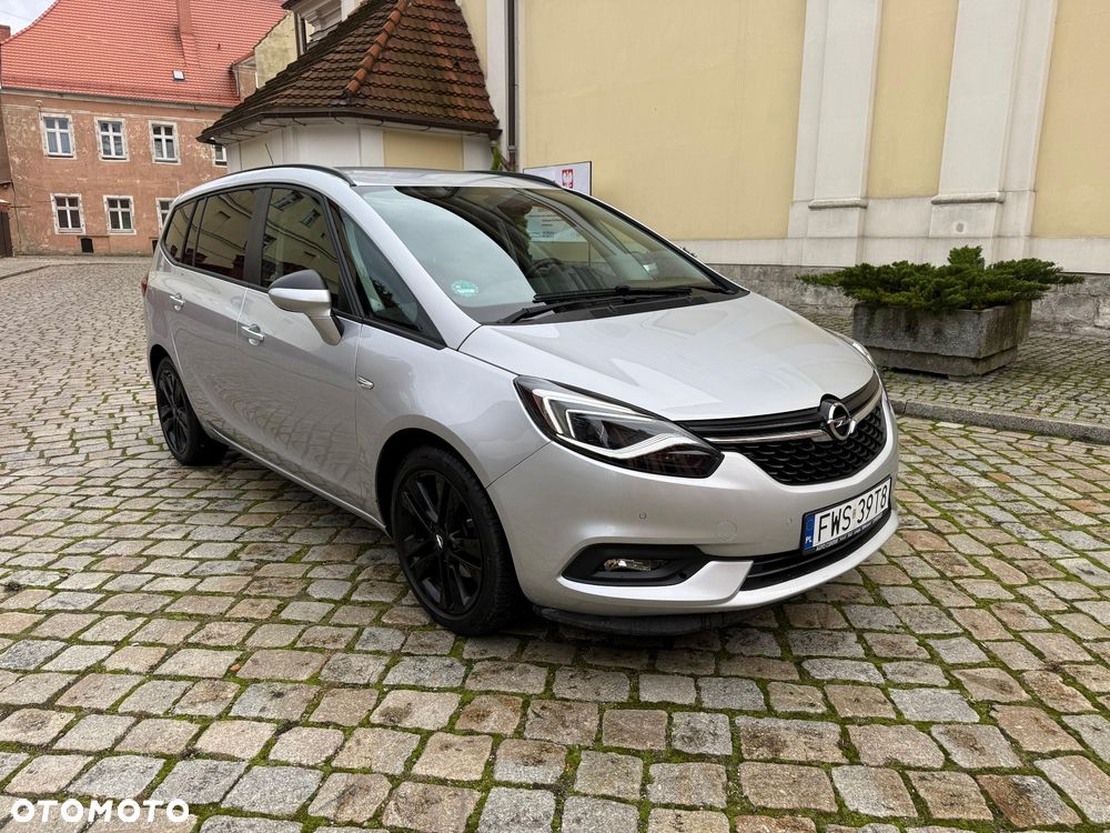 Opel Zafira - 10