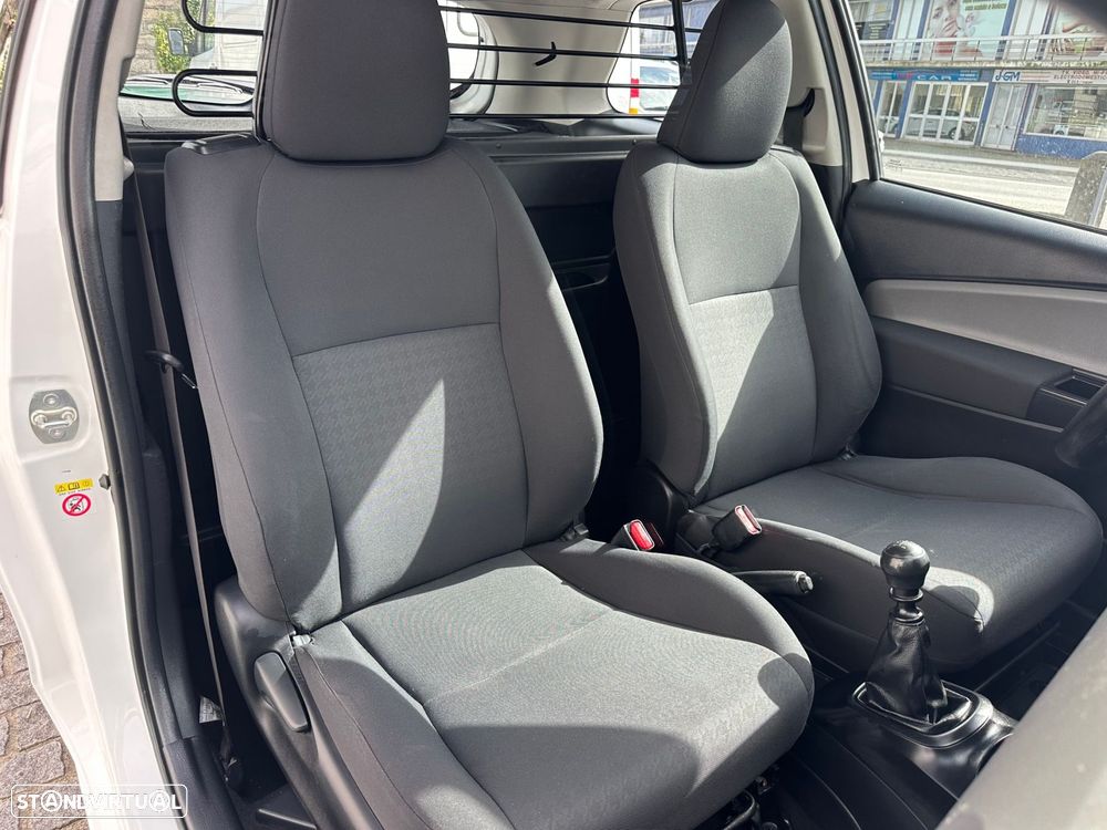 Toyota Yaris 1.4 D-4D AC - 17