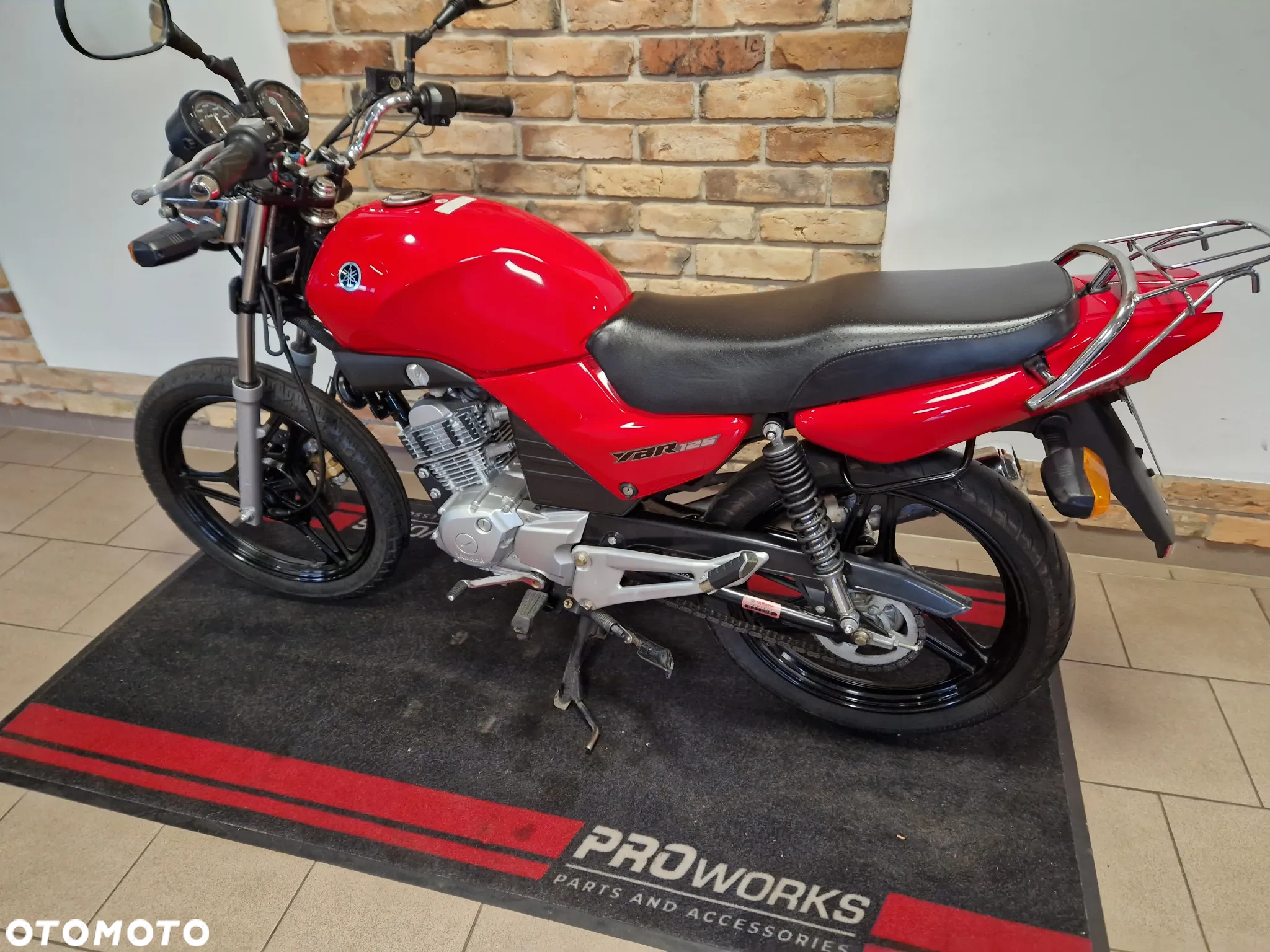 Yamaha YBR - 4