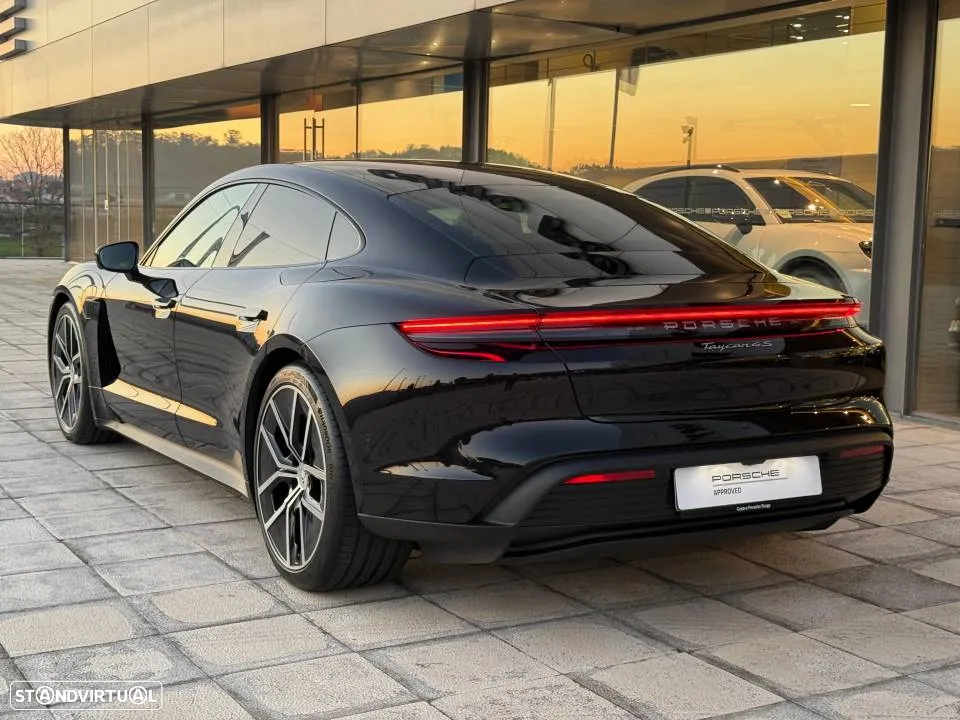 Porsche Taycan 4S - 3
