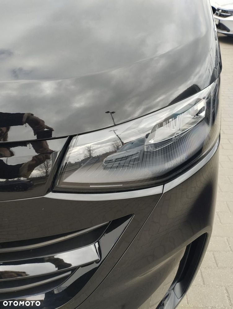 Volkswagen Caravelle - 3