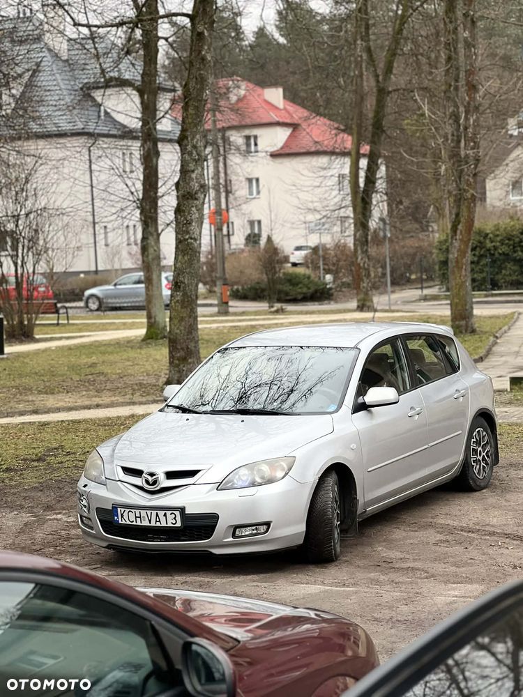 Mazda 3 1.6 Active + - 1