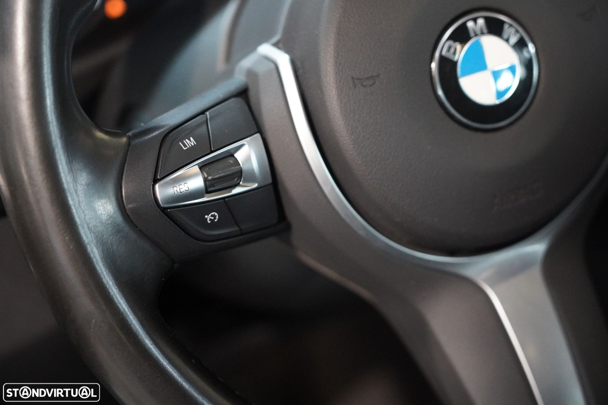 BMW 318 i Touring Pack M Auto - 9