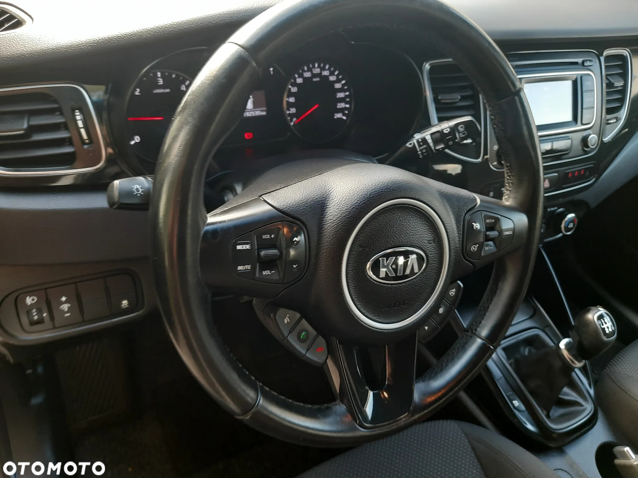 Kia Carens 1.7 CRDi M EU6 - 18