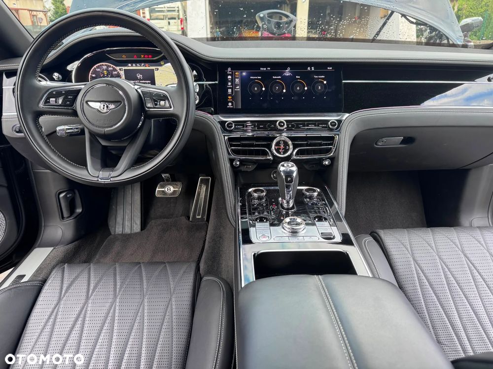 Bentley Flying Spur V8 S - 20